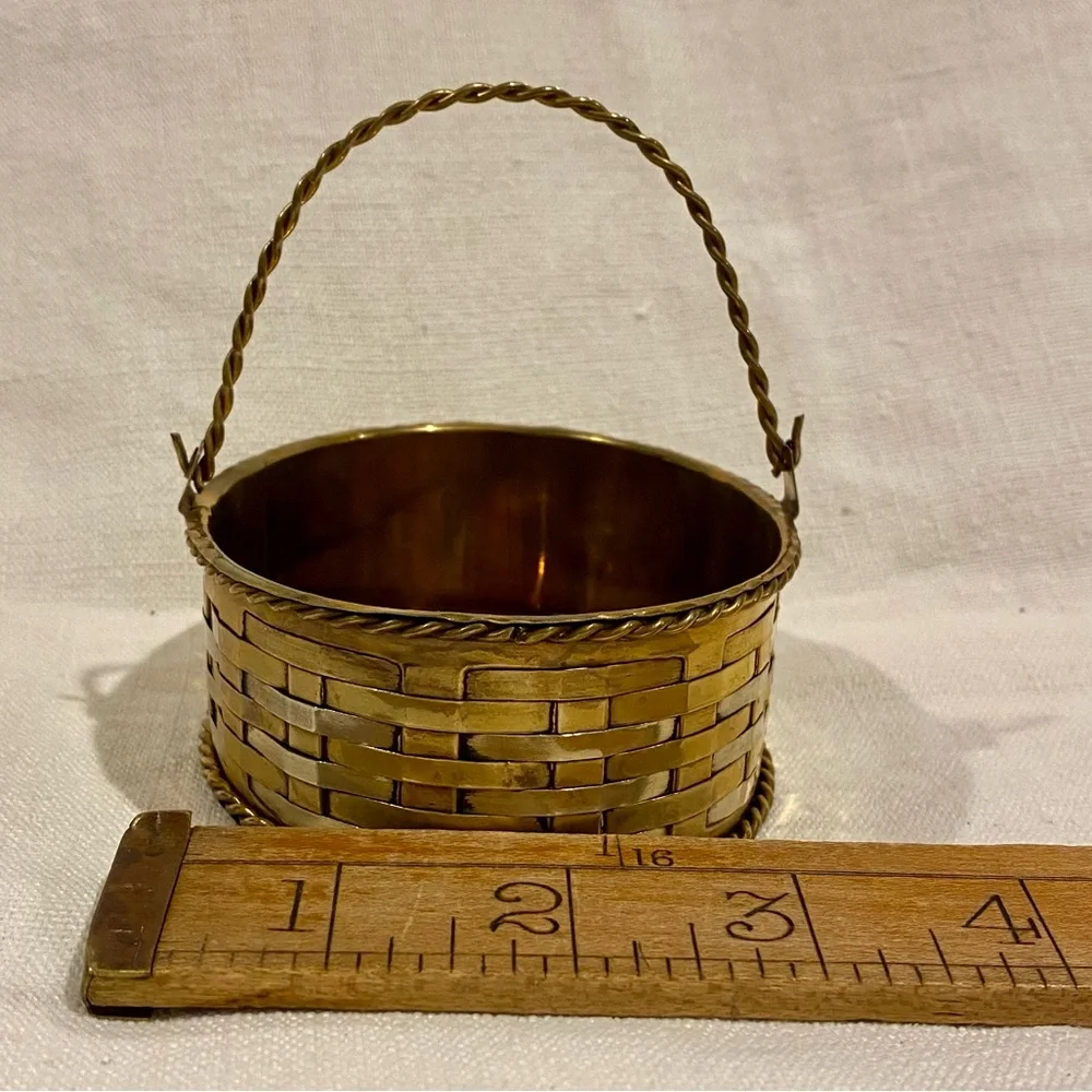 Vintage mini brass basket - trinket box